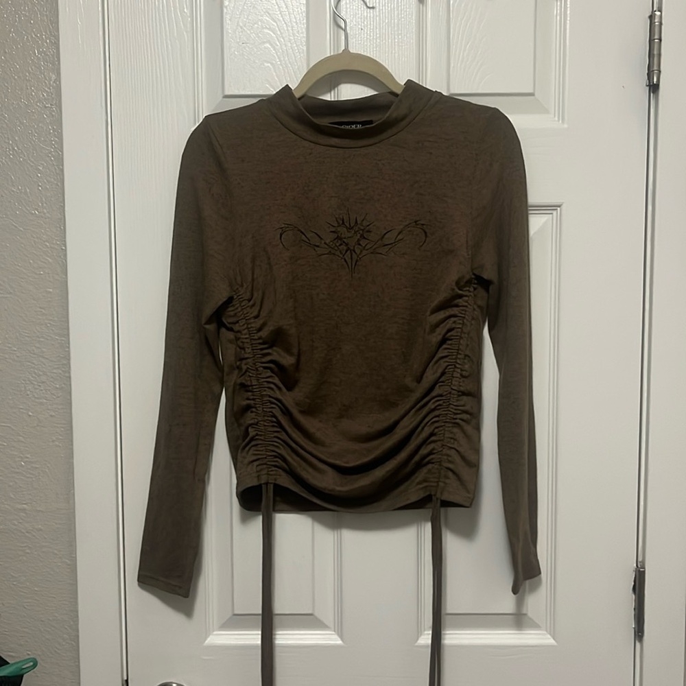 Cider Beige Terry Stand Collar Graphic Drawstring Top